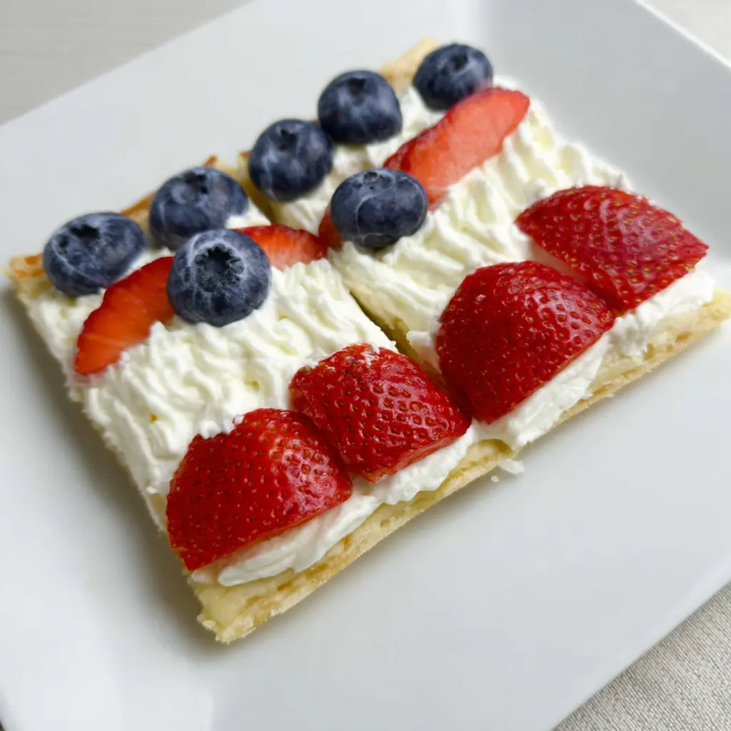 American Flag Fruit Pizza: The Ultimate Patriotic Party Dessert 4 American Flag Fruit Pizza festive dessert serving